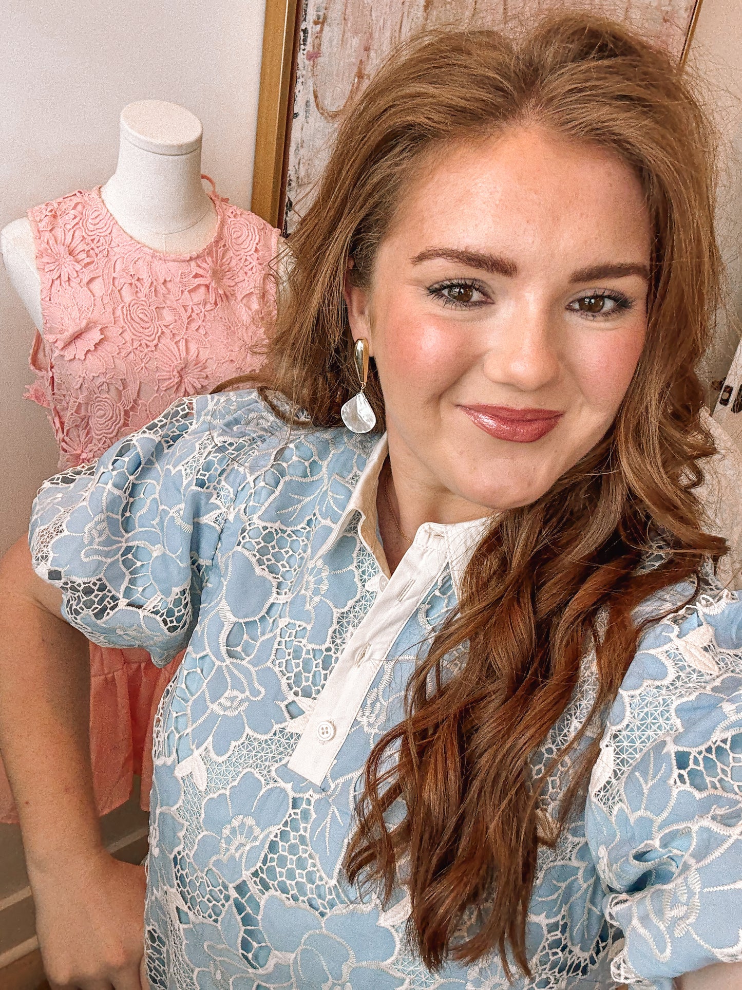 LACE BUBBLE SLEEVE MINI DRESS
