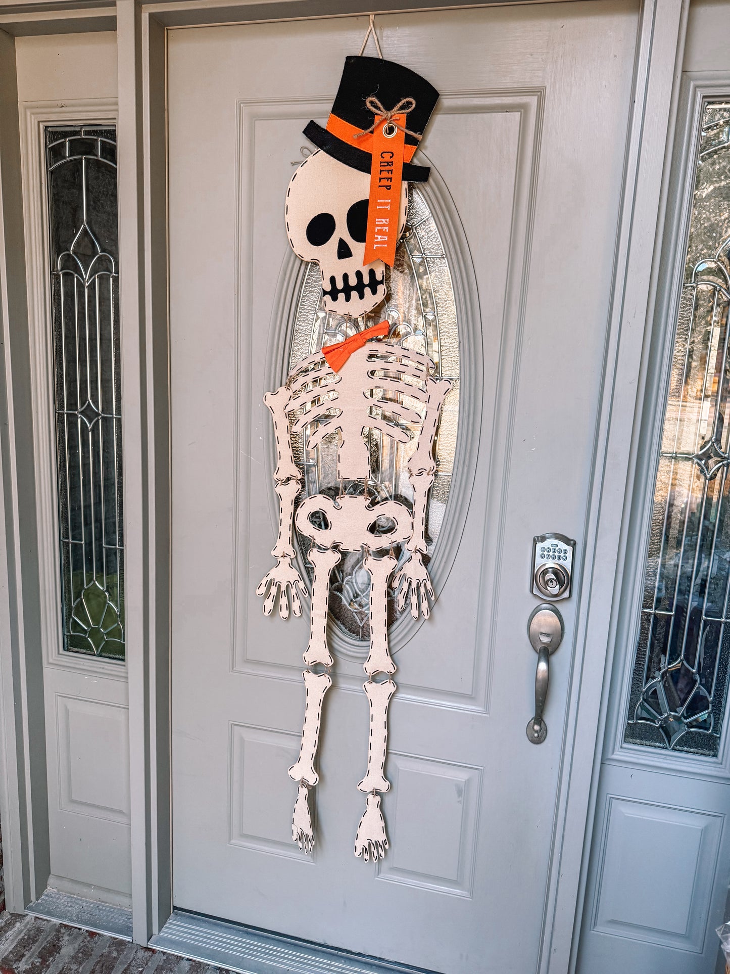 MUD PIE SKELETON DOOR HANGERS