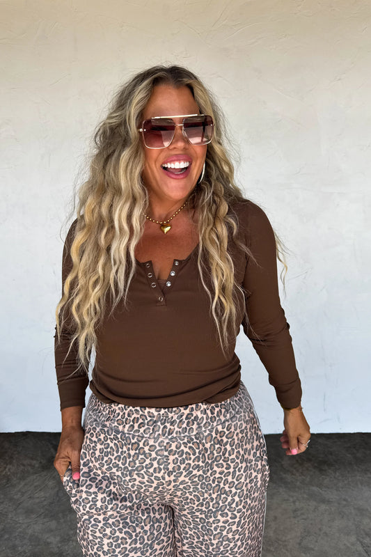 BROWN FALL BROOKLYN SNAP HENLEY TOP - PREORDER