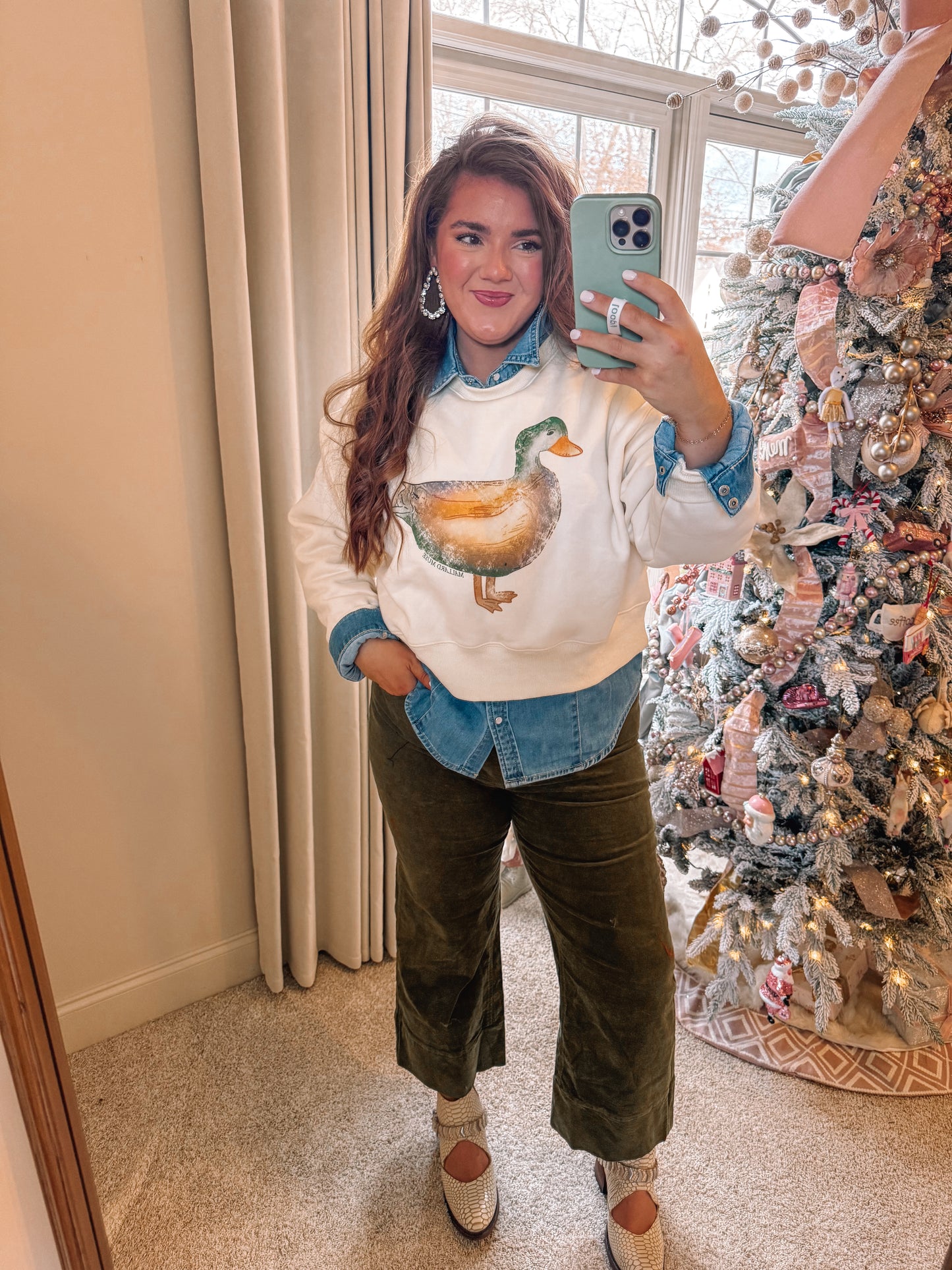 Mallard Muse Crop Sweatshirt