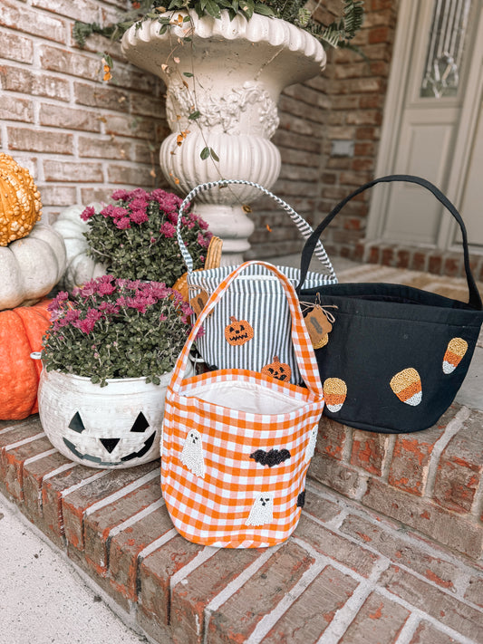 MUD PIE HALLOWEEN BEADED TREAT BUCKETS
