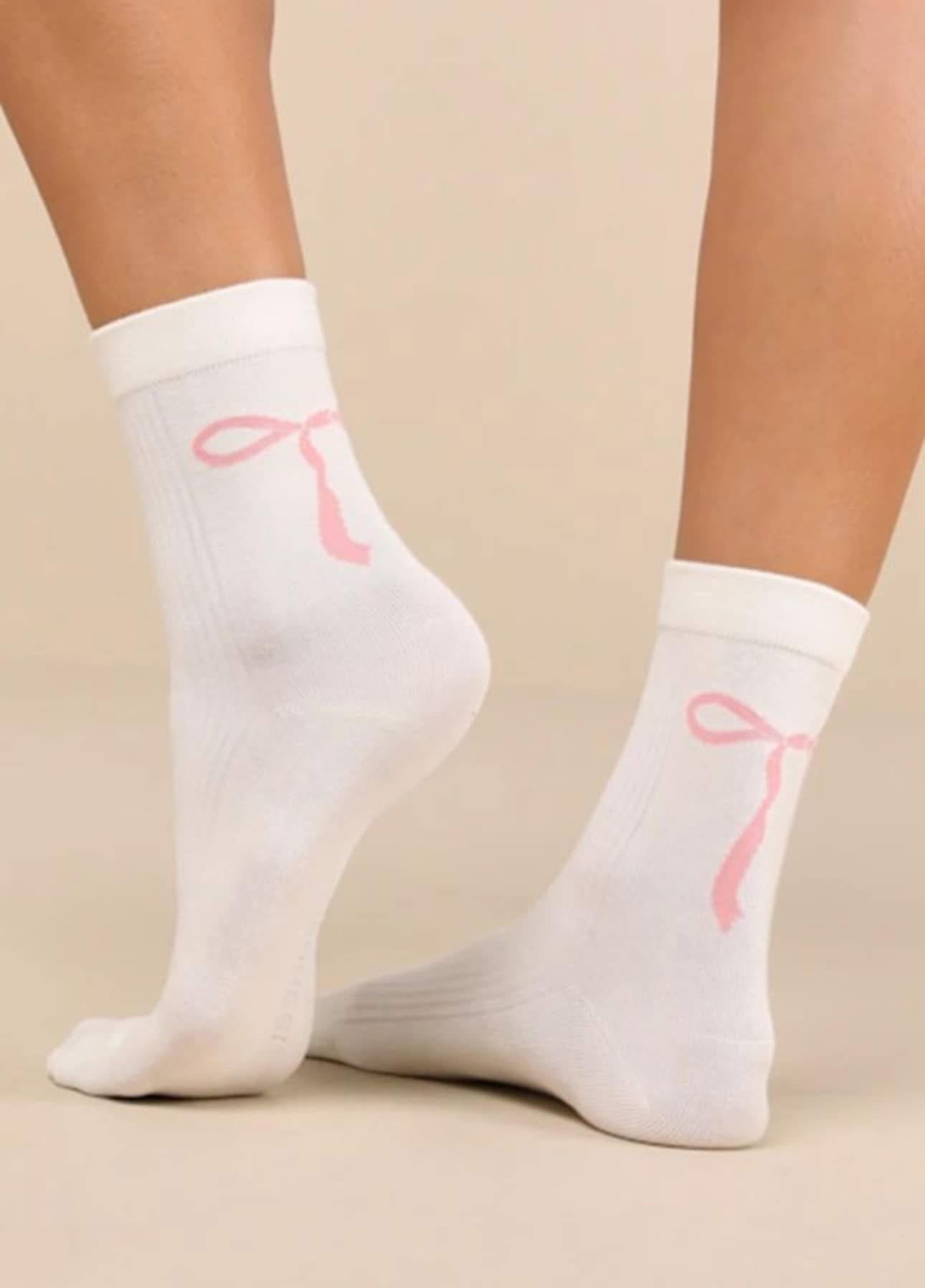 Cream Socks With Pink Bows