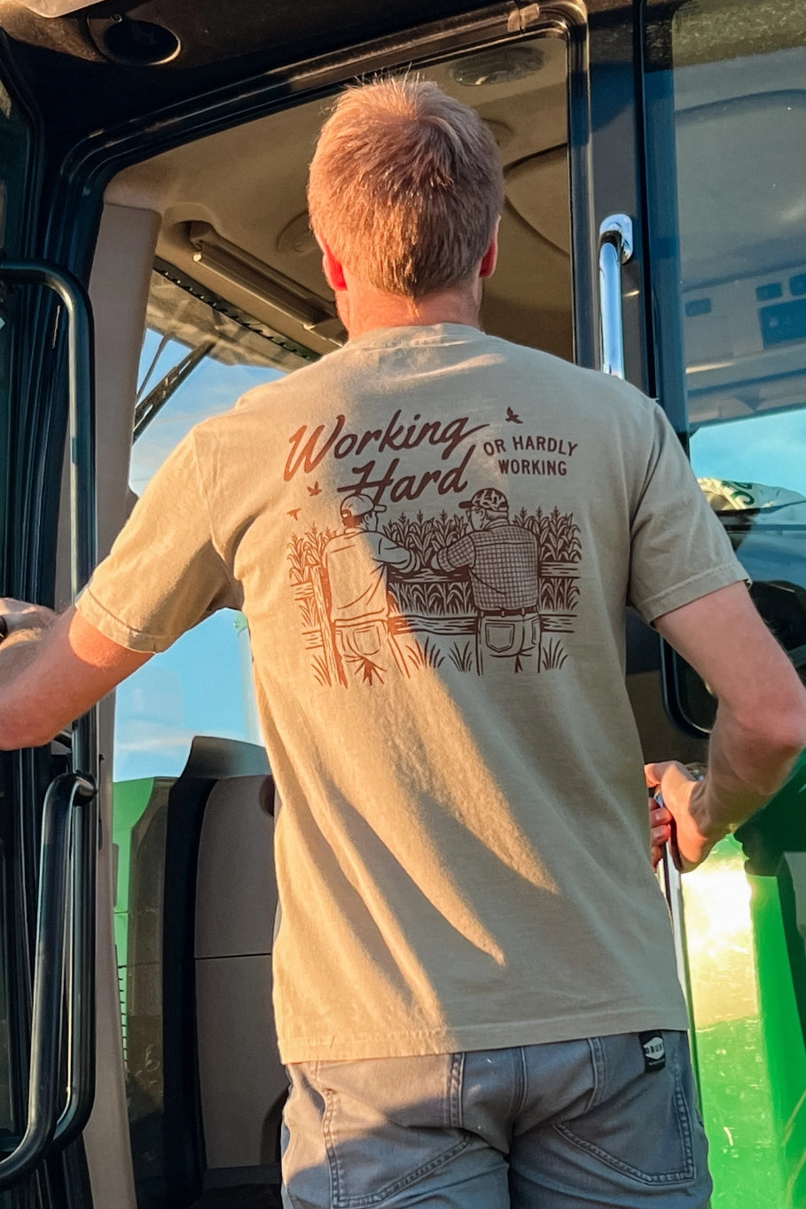 Working Hard or Hardly Working Graphic Tee in Khaki